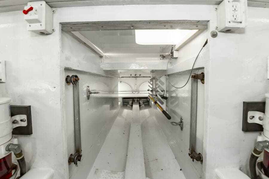 1994 Custom Carolina 43 Blackwell Convertible