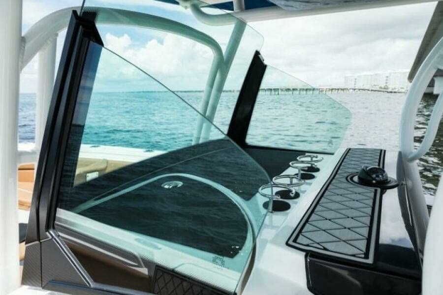 2025 Wellcraft 302 Fisherman