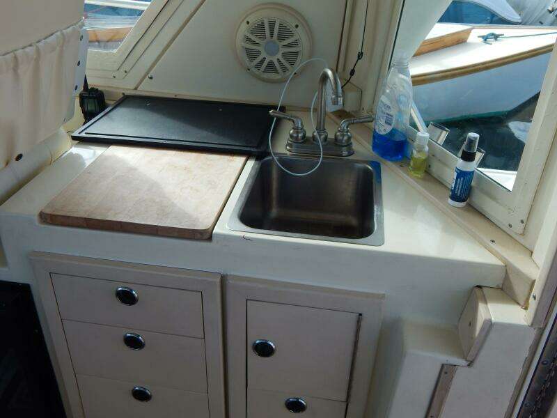 1999 Albin 31 Tournament Express