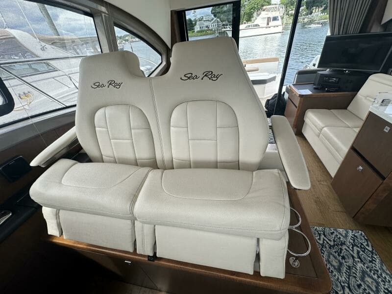 2018 Sea Ray Sundancer 400