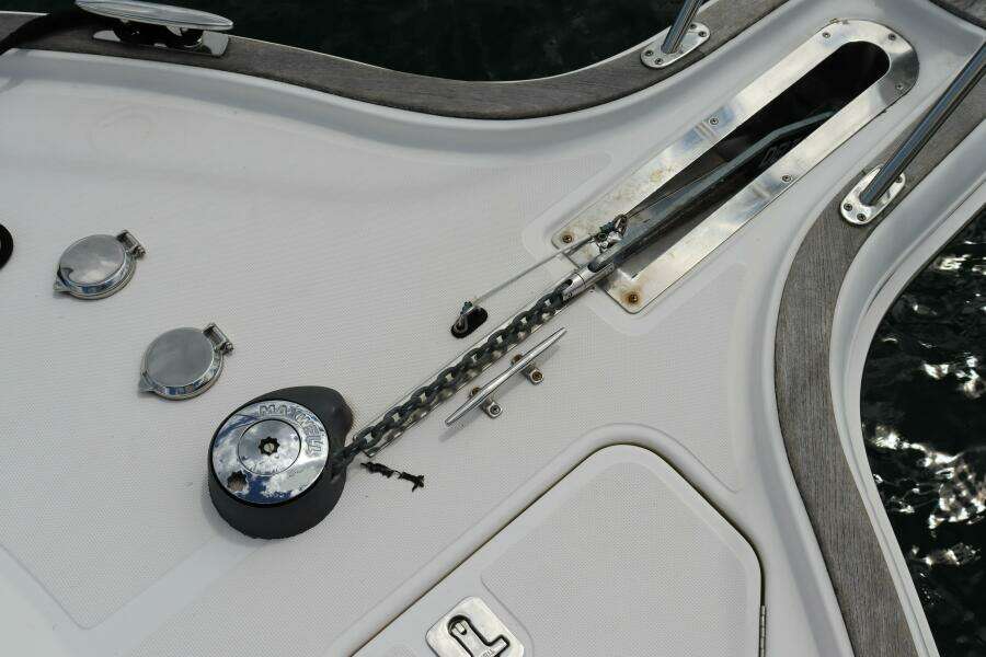 2012 Tiara Yachts 3100 Coronet