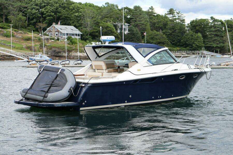 2012 Tiara Yachts 3100 Coronet