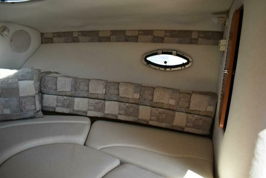 2005 Crownline 275 CCR