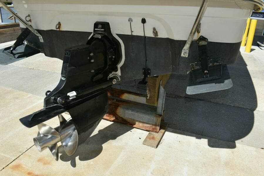 2005 Crownline 275 CCR