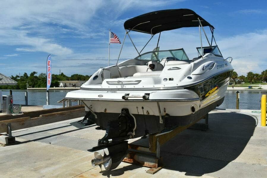 2005 Crownline 275 CCR