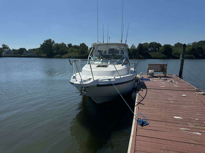 2002 Boston Whaler 275 Conquest
