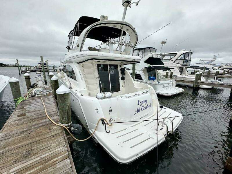 2007 Meridian 411 Sedan