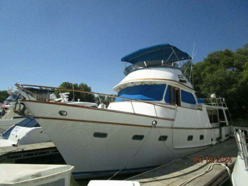 49' DeFever port forward profile