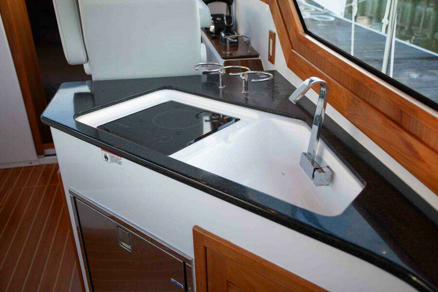 2024 True North Outboard Express