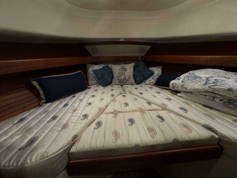 2008 Mainship 34 Pilot Hardtop