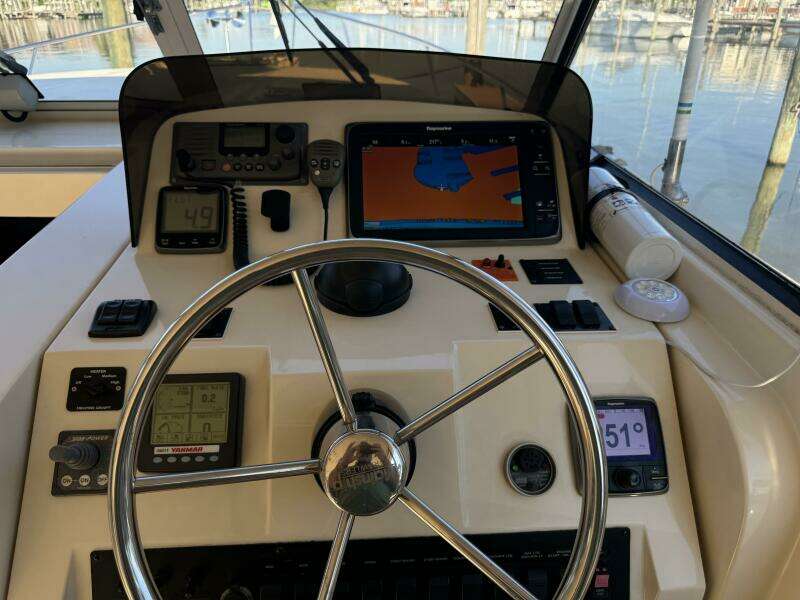2008 Mainship 34 Pilot Hardtop