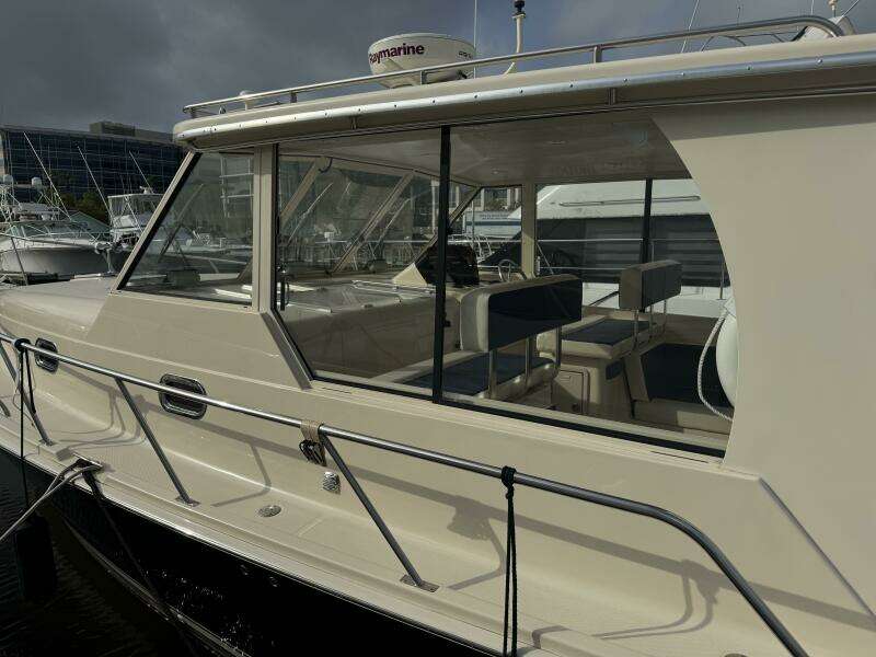 2008 Mainship 34 Pilot Hardtop