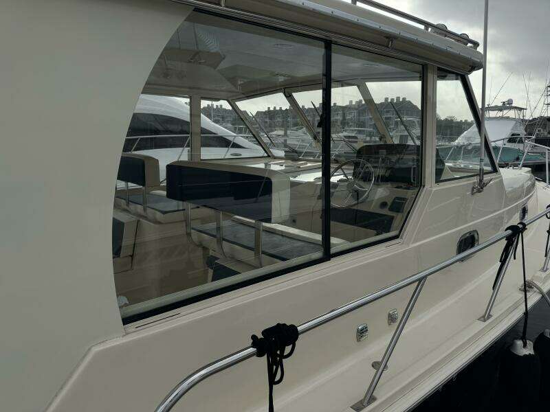2008 Mainship 34 Pilot Hardtop