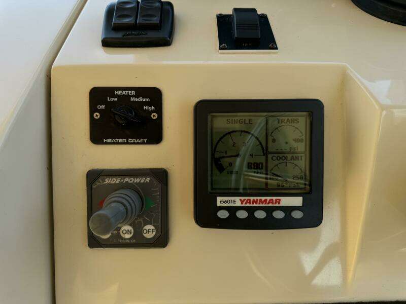 2008 Mainship 34 Pilot Hardtop