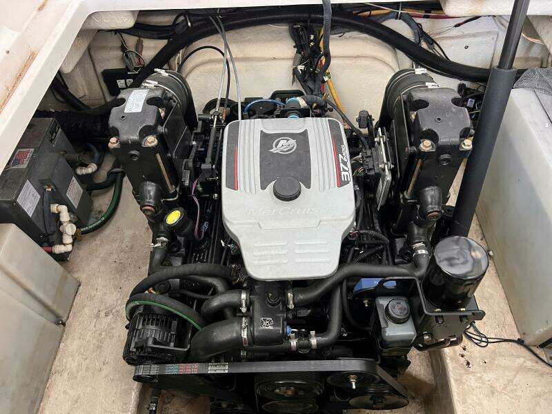 39 Mercruiser Mag 377