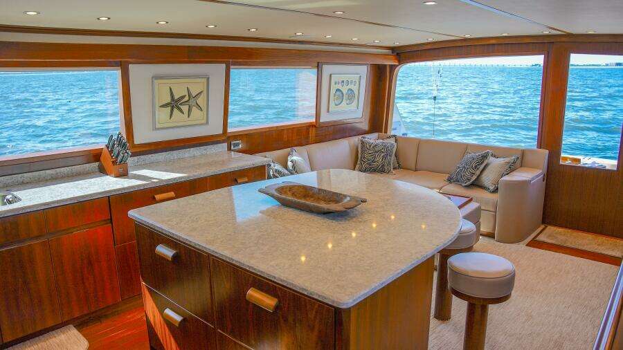 1991 Monterey 65 Convertible Emma Ruth