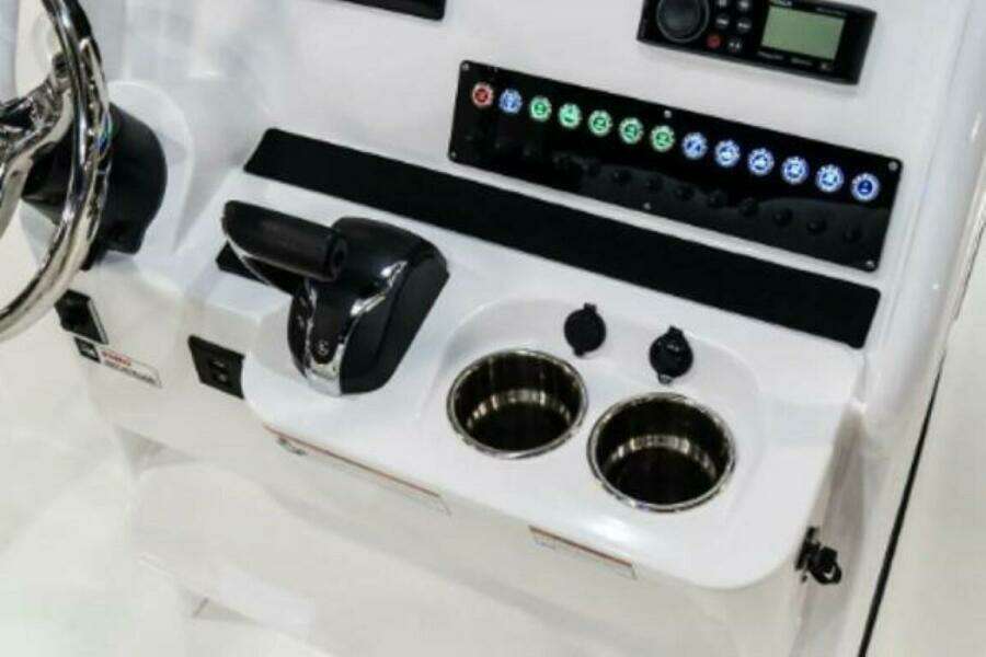 2025 Edgewater 230CC