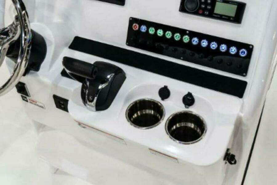 2025 Edgewater 230CC