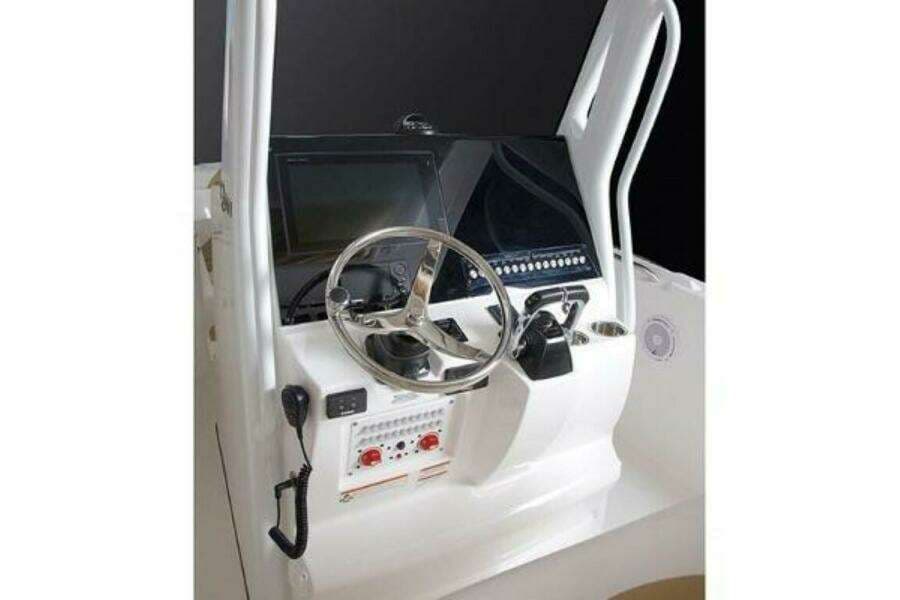 2025 Edgewater 262CC