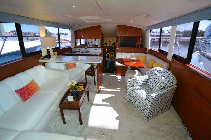 1995 Ocean 48 Cockpit Motor Yacht