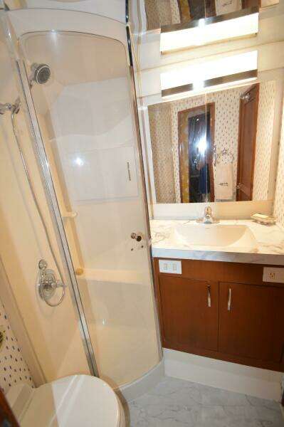 1995 Ocean 48 Cockpit Motor Yacht