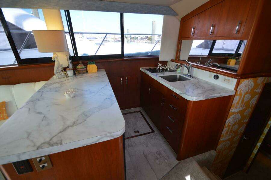 1995 Ocean 48 Cockpit Motor Yacht