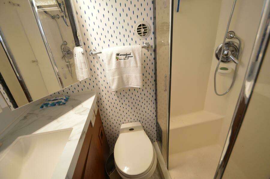 1995 Ocean 48 Cockpit Motor Yacht