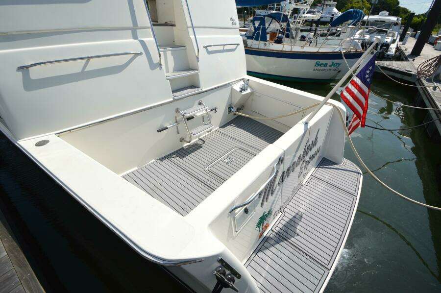 1995 Ocean 48 Cockpit Motor Yacht
