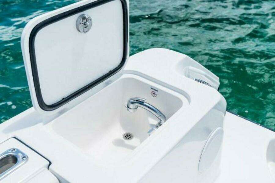 2025 Edgewater 325CC