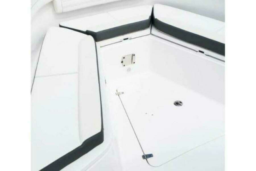 2025 Edgewater 340CC