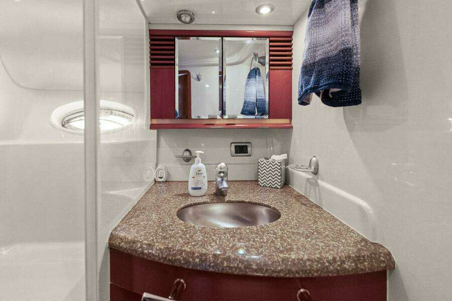 2005 Sea Ray 500 Sundancer