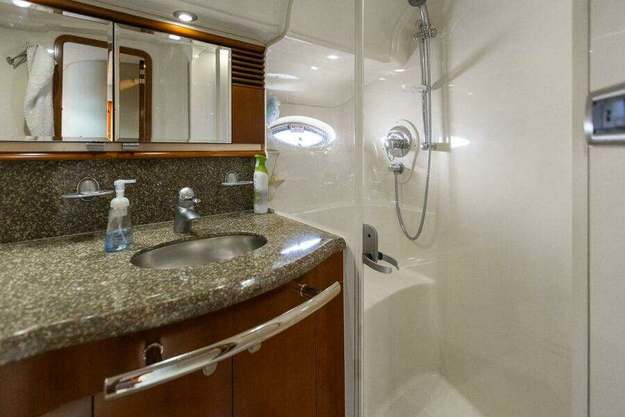 2005 Sea Ray 500 Sundancer