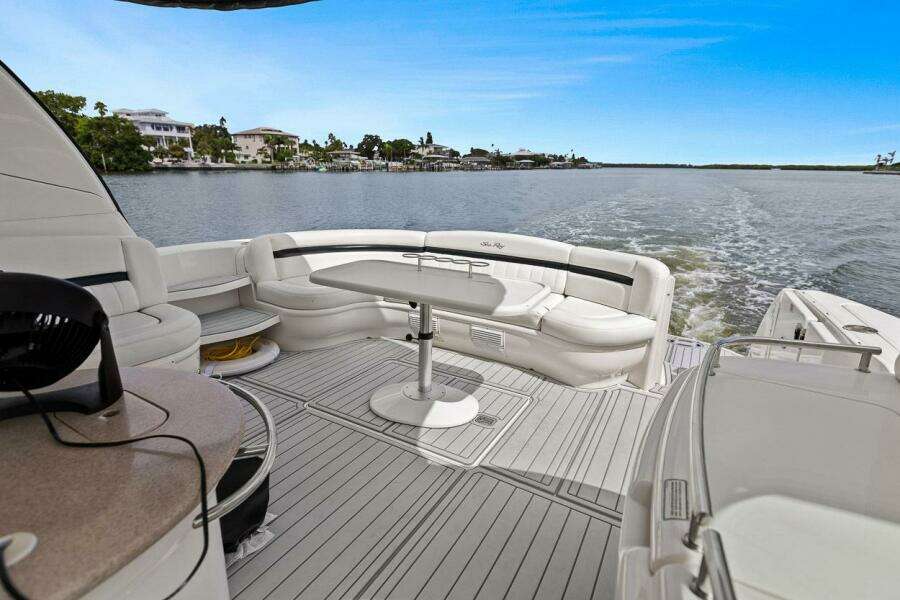 2005 Sea Ray 500 Sundancer