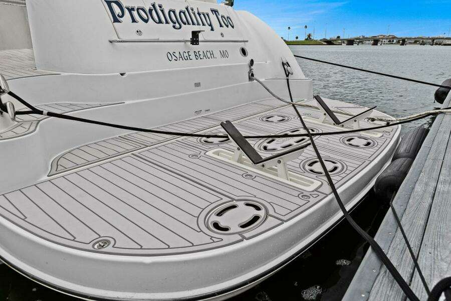 2005 Sea Ray 500 Sundancer