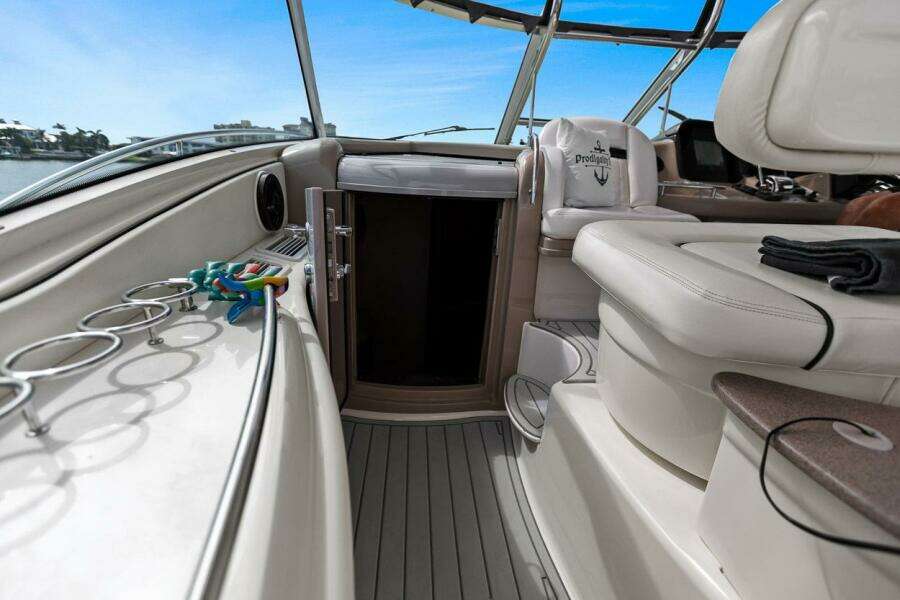 2005 Sea Ray 500 Sundancer