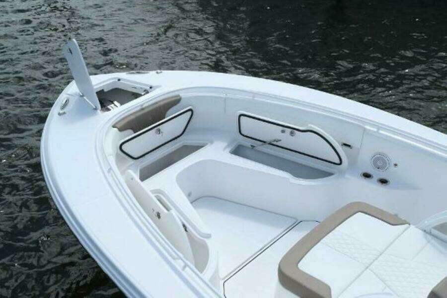 2025 Edgewater 370CC