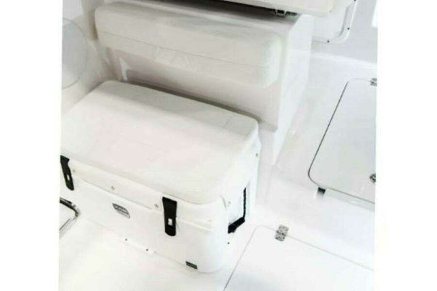 2025 Edgewater 280CX