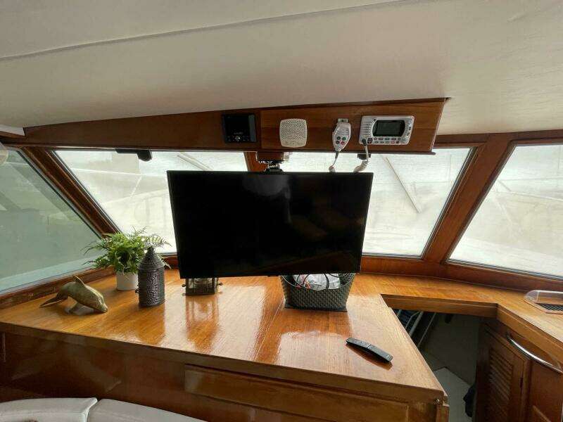 1985 DeFever 40 Offshore Cruiser