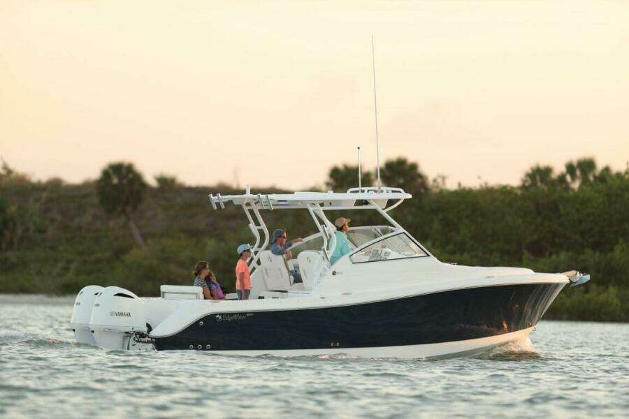 2025 Edgewater 280CX