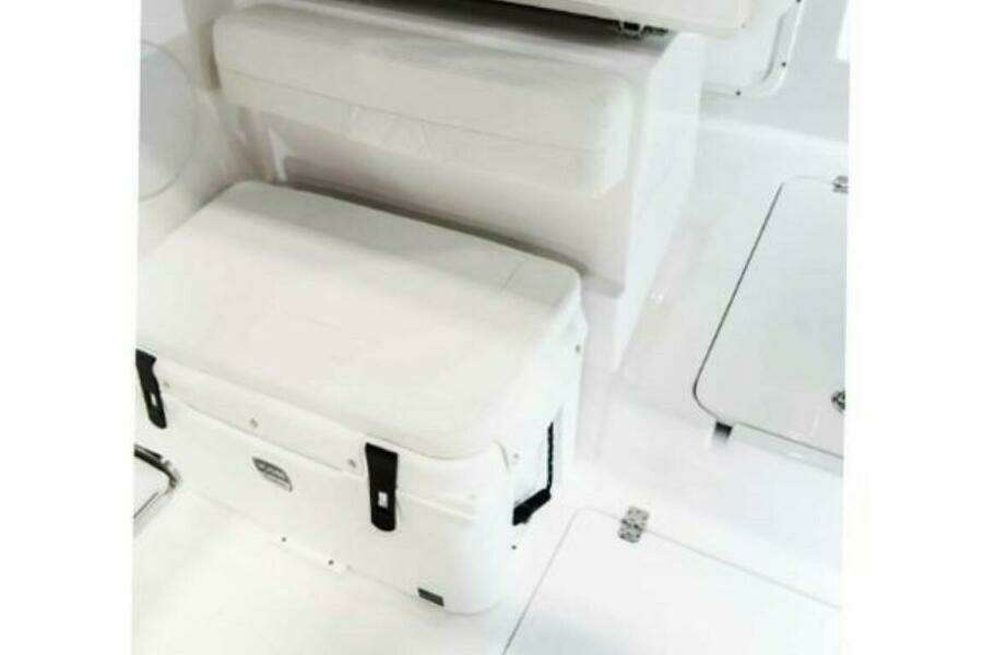 2025 Edgewater 280CX