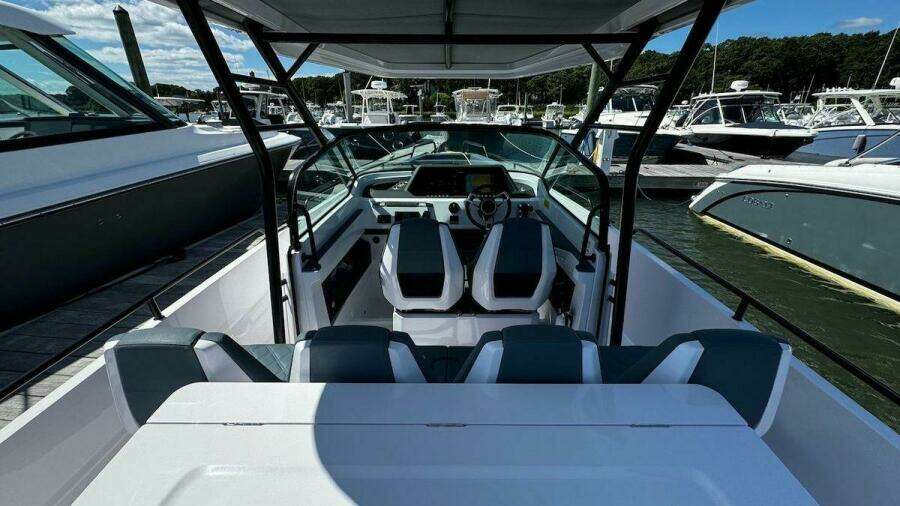 2022 Axopar 28 T-Top