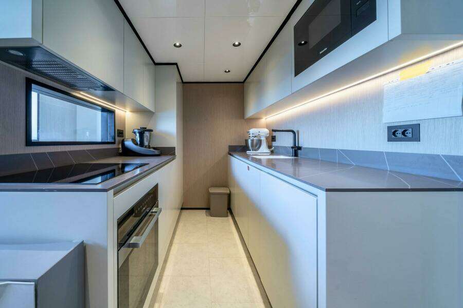 2024 Wider Yachts WiderCat 92