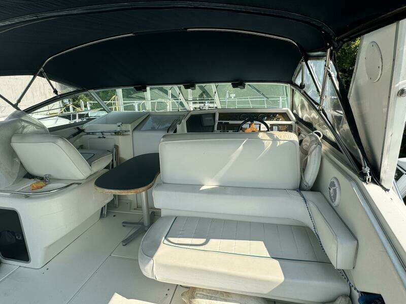 1995 Sea Ray Express Cruiser