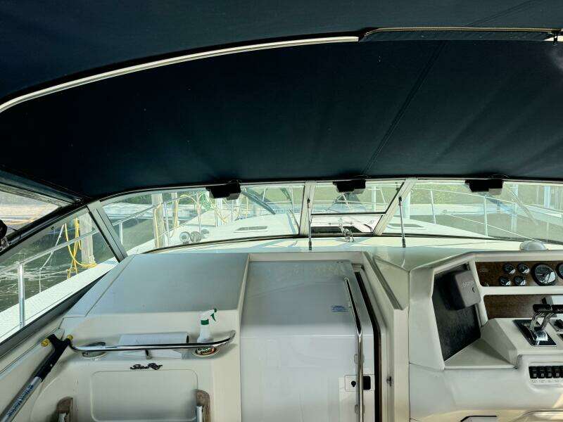 1995 Sea Ray Express Cruiser