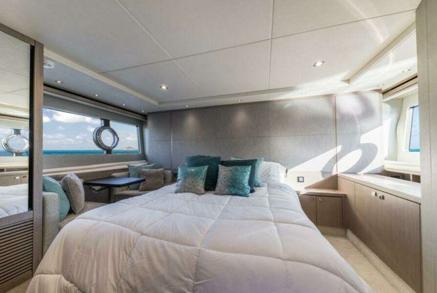 2017 Sunseeker Predator