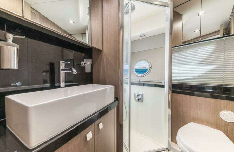 2017 Sunseeker Predator