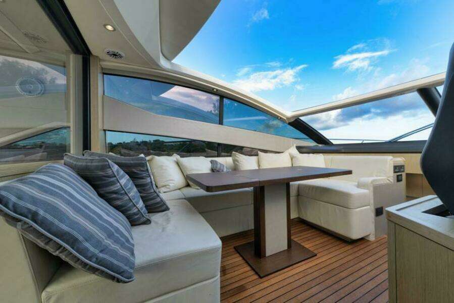 2017 Sunseeker Predator