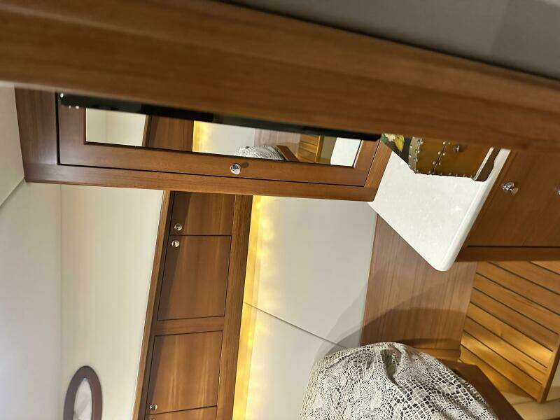 2017 Palm Beach Motor Yachts PB42