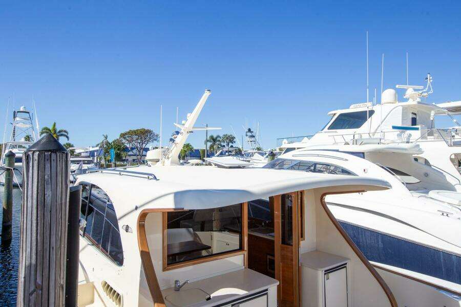 2017 Palm Beach Motor Yachts PB42