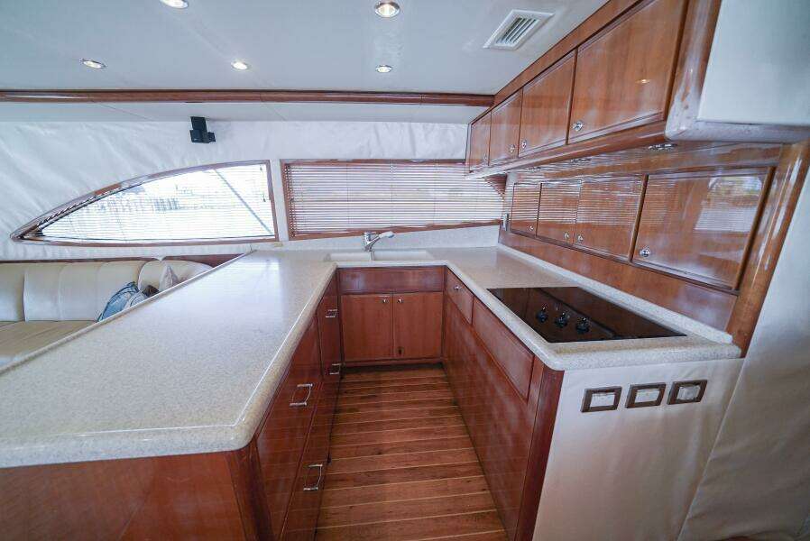 2007 Bertram 51 Convertible Smoker II